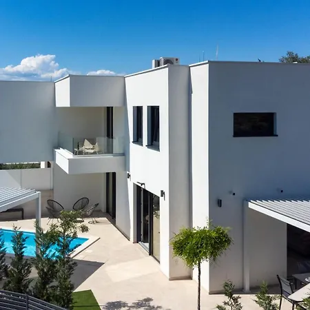 Arta Villa Linardići