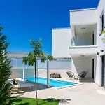 Villa Arta Linardići